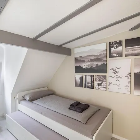 Am Roentgenmuseum Apartment