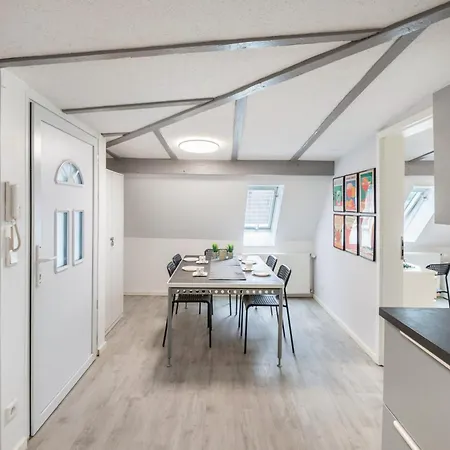 Am Roentgenmuseum דירה